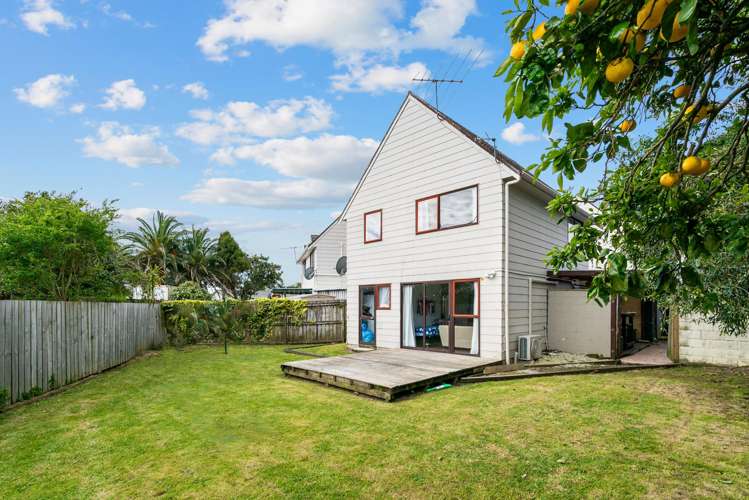 12/19A Gray Avenue Mangere East_0