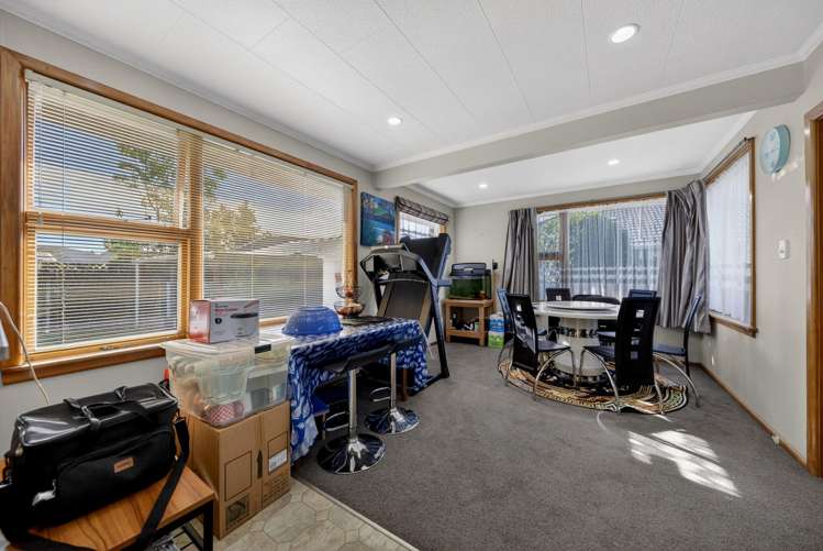 77 Cutts Road Russley_12