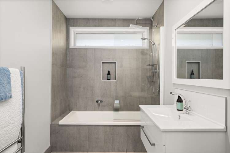 1 Avon Rise Welcome Bay_17