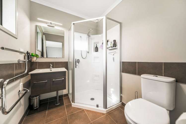 76 Orbell Crescent Te Anau_14