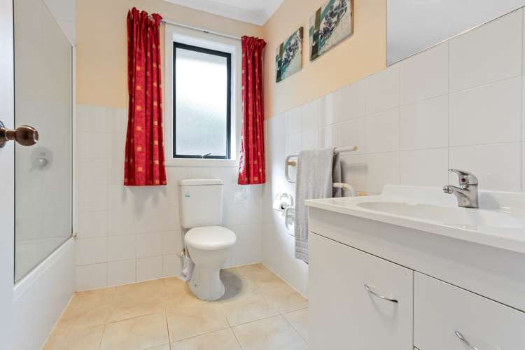 134 Moore Street Howick_10