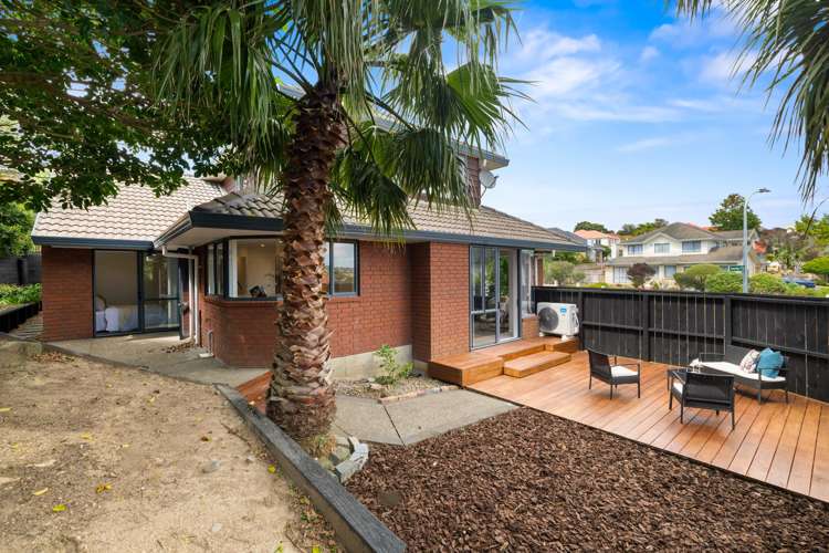 1/40 Jane Eyre Drive Somerville_39