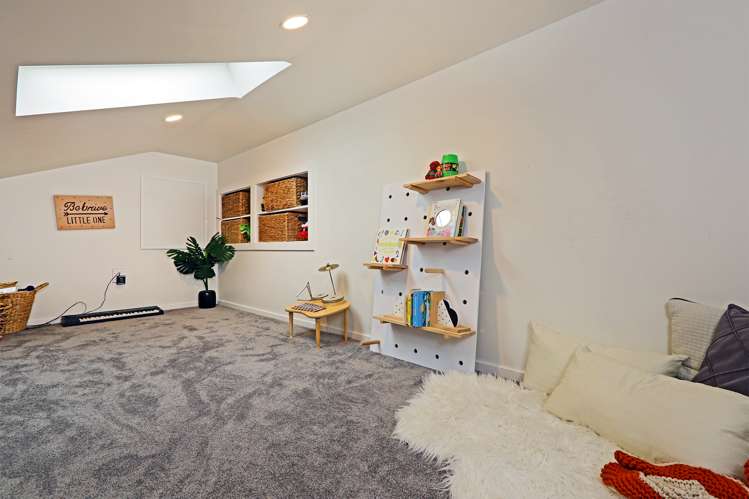 16 Clydesdale Way Frimley_12