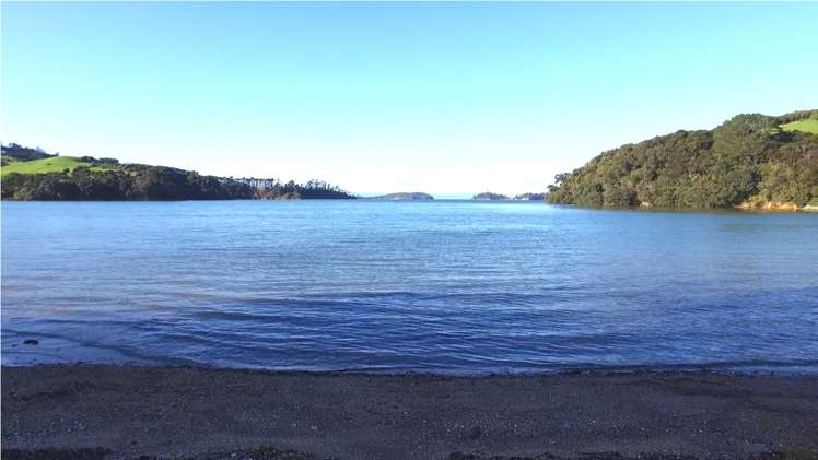 691 Orapiu Road Waiheke Island_5