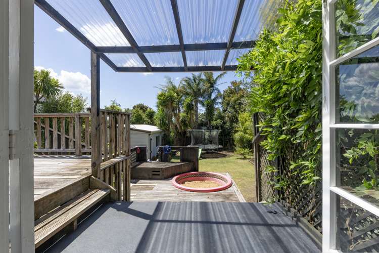 25 Taipari Road Te Atatu Peninsula_8