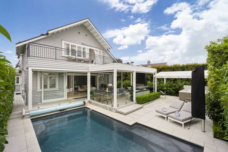 11 Bridge View Road Birkenhead_0