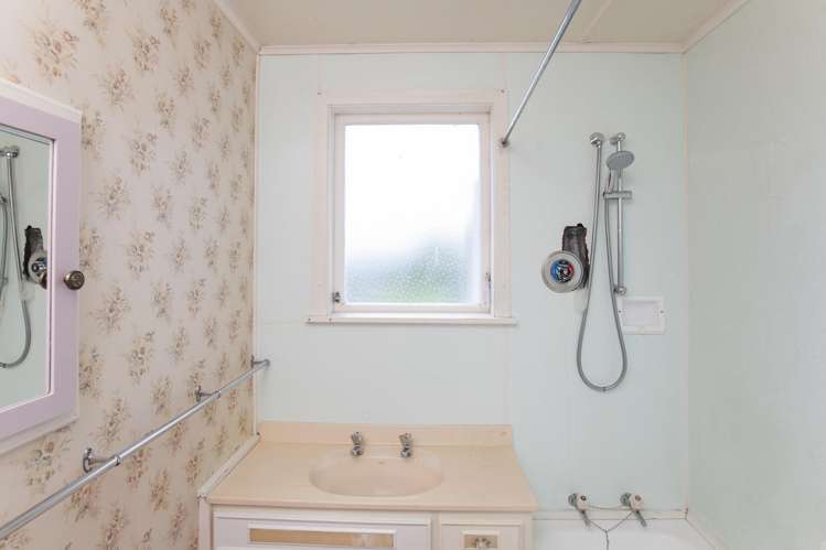 15 Waverley Street Elgin_14