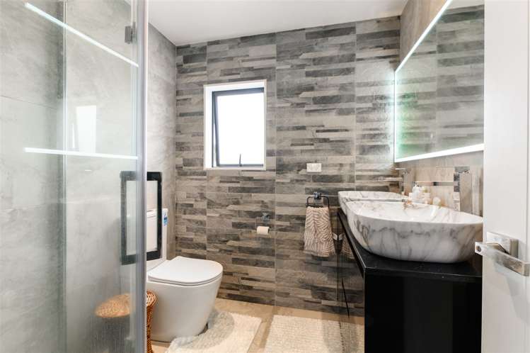 55 Wickman Way Mangere East_25