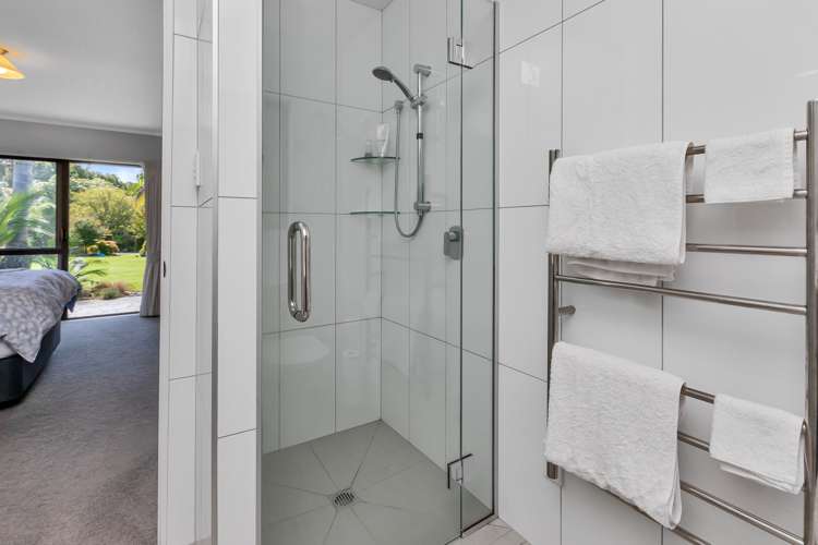 96 Cemetery Road Maunu_24