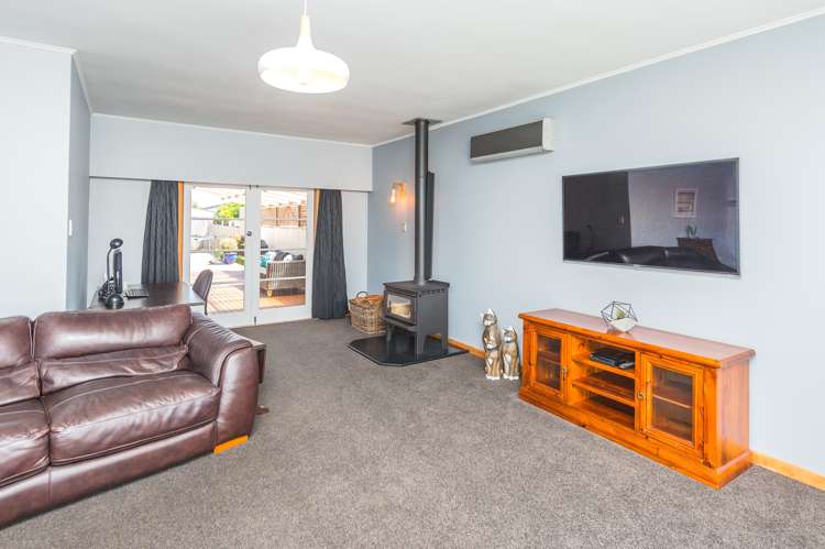 39 Devon Road Springvale_5