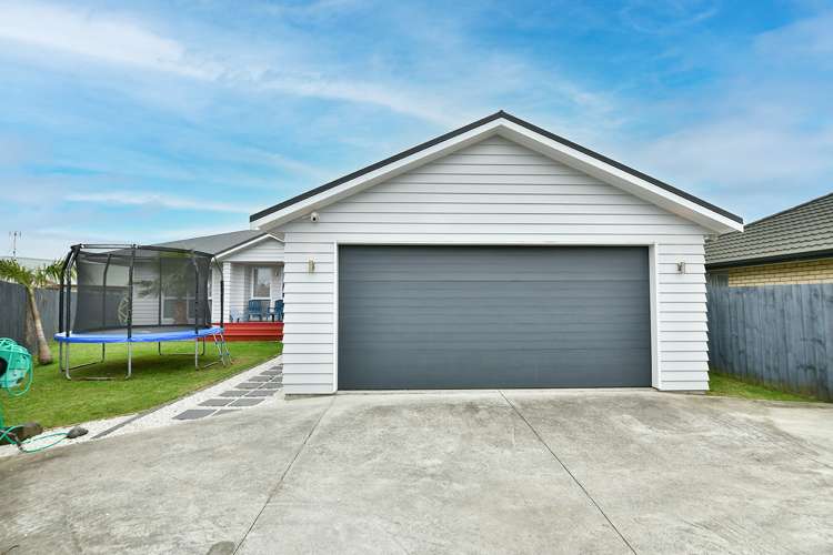18 Aitkenhead Court Parakai_21
