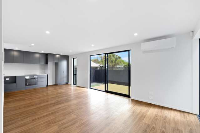 2/54 Wildberry Street Woolston_2