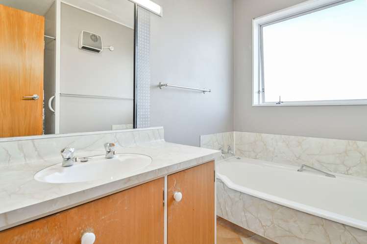 2/810 Avenue Road East Parkvale_5