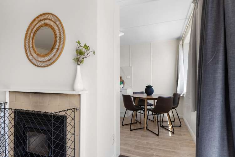 14 De Havilland Street Hornby_12