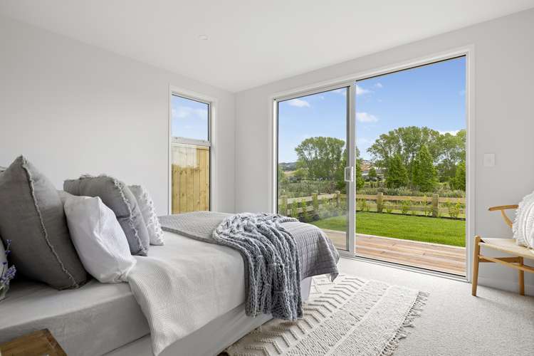 66 Saint Pauls Drive Brookfield_12