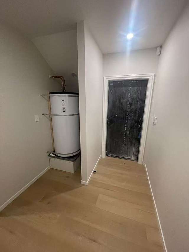 4 Lemon Tree Lane Flat Bush_2