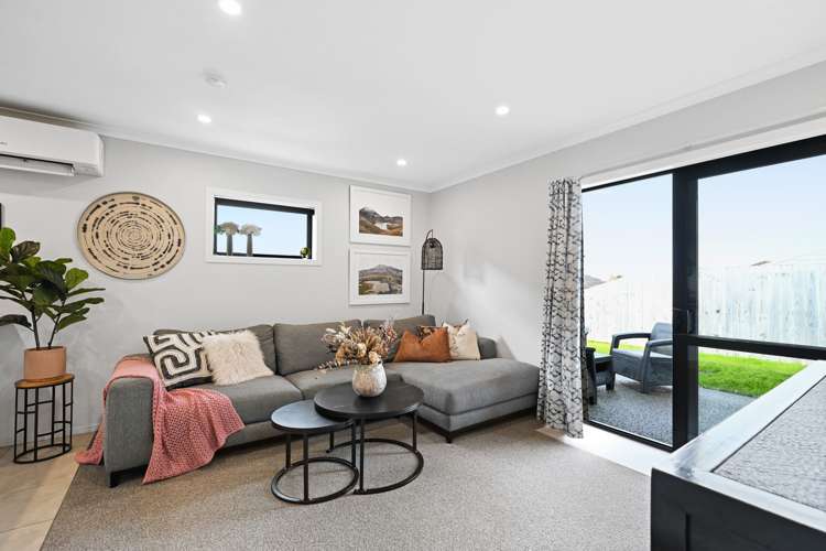 1/19 Onukutara Place Huntington_6