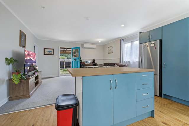 17 Joseph Street Pukemiro_3