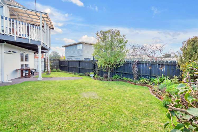 9 Bodi Place Te Atatu South_18