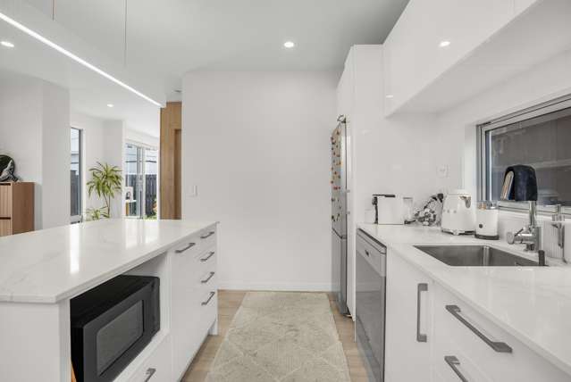 52A Durham Crescent Fairfield_2