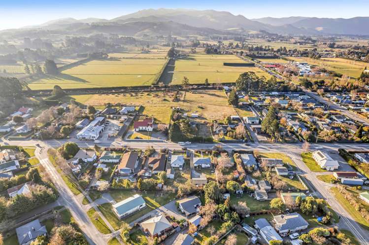 93 Main Street Oxford_26