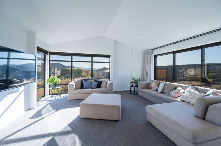 19 Cupola Crescent Richmond_2