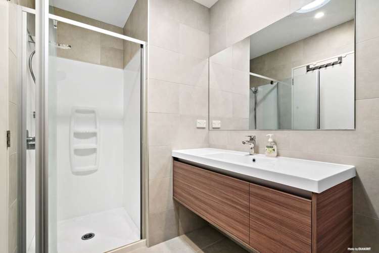 51 Matairangi Avenue Totara Heights_11