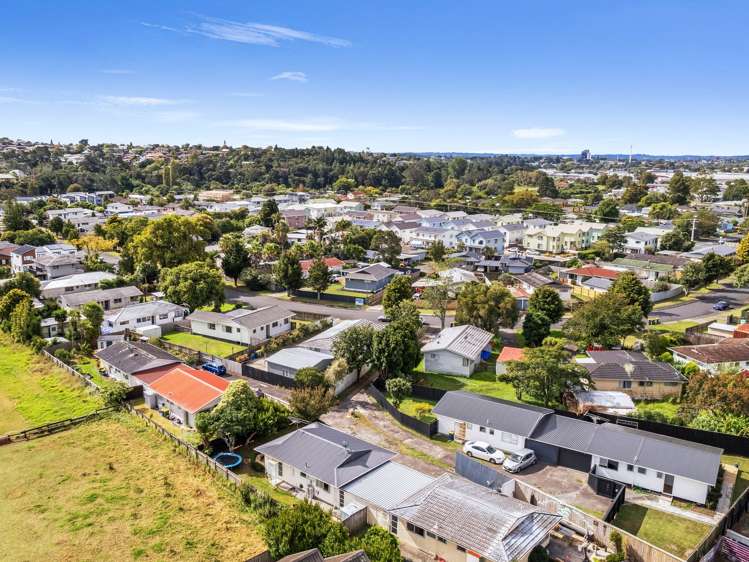 1/53 Tabitha Crescent Henderson_18