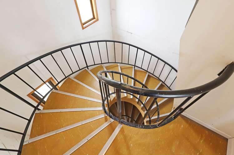 220 Bay Road West Plains_30