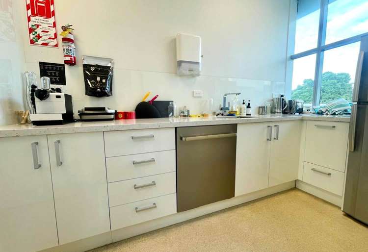 61 Saint Lukes Road Mt Albert_10