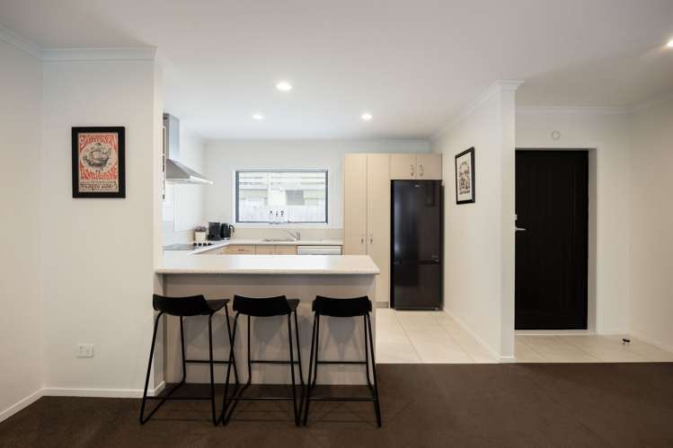 2/3 Manning Street Hamilton Central_2