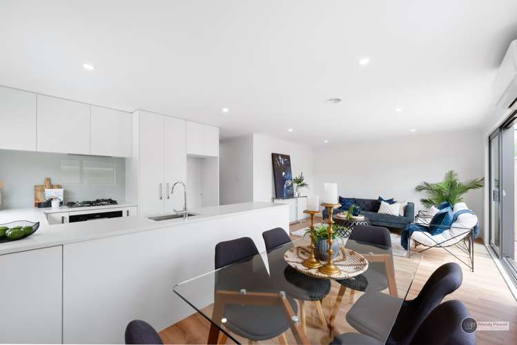 4/51 Kings Crescent Lower Hutt_9