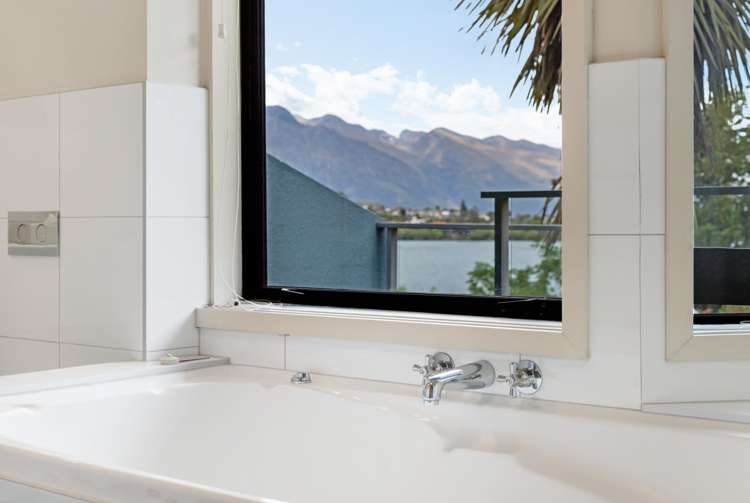 12/151 Frankton Road Queenstown_24