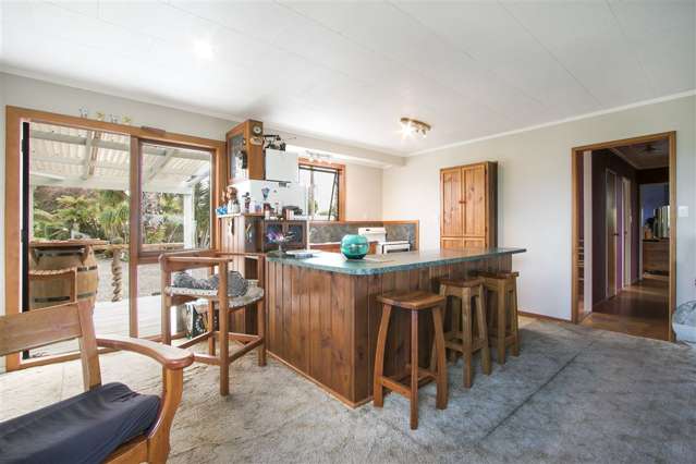 42 Koutunui Road Athenree_1