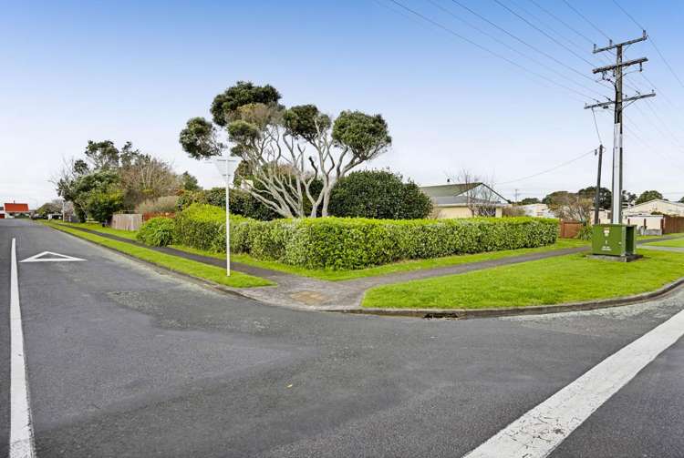 15 Whitcombe Road Opunake_21