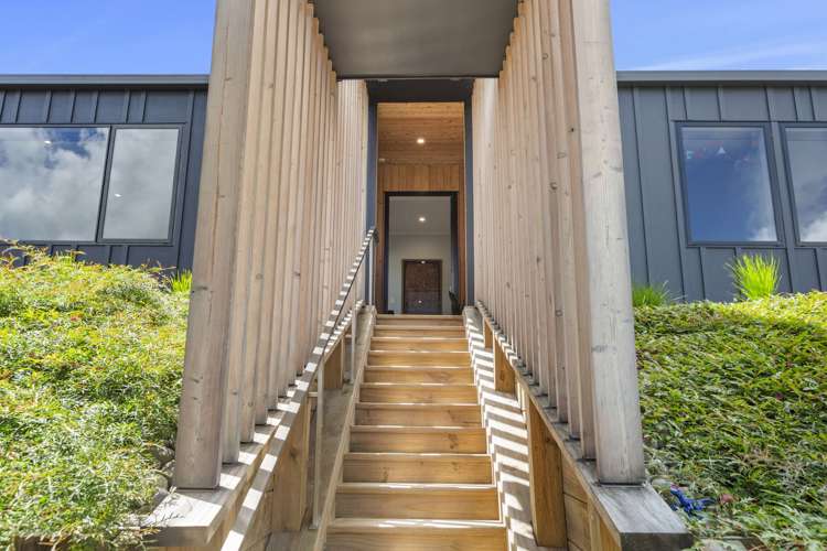 14 Seabreeze Way Raglan_1