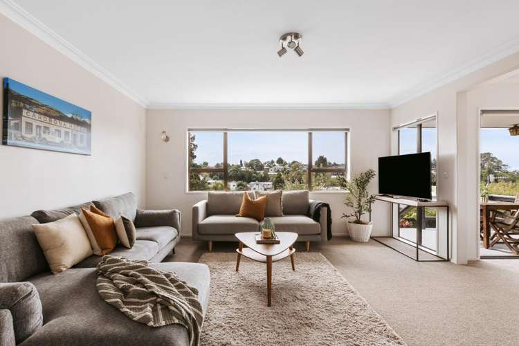 73 Sutherland Road Brookfield_9