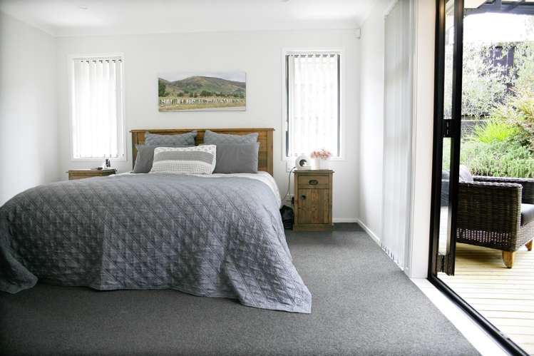 33 Sunningdale Street Wattle Downs_24