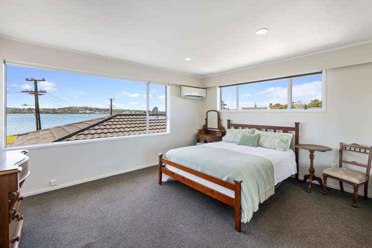 2 House Avenue Mangere Bridge_13