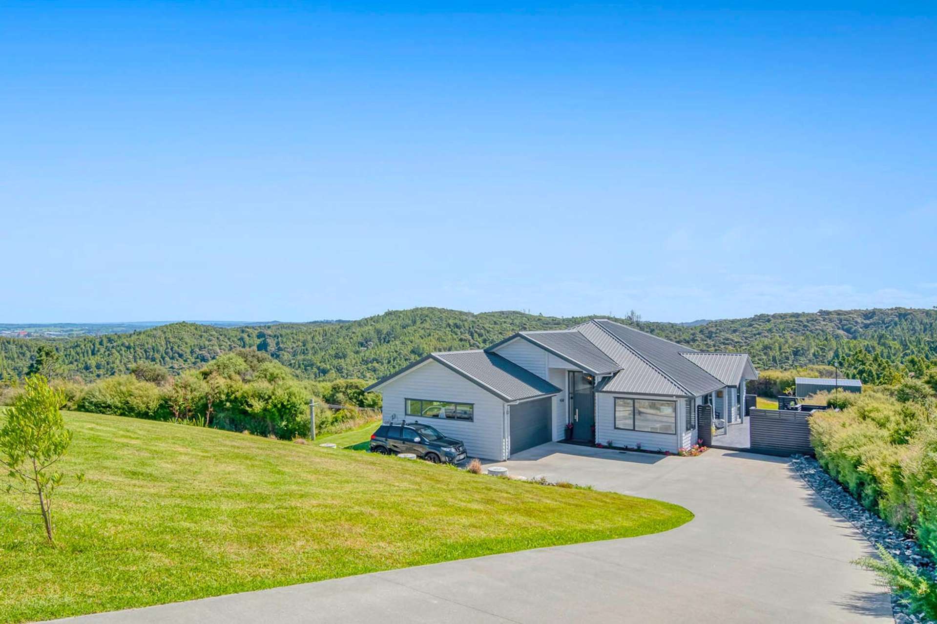 242 Hillcrest Road Wainui_0