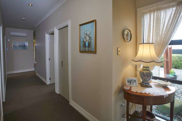 64 Breaksea Street Te Anau_13