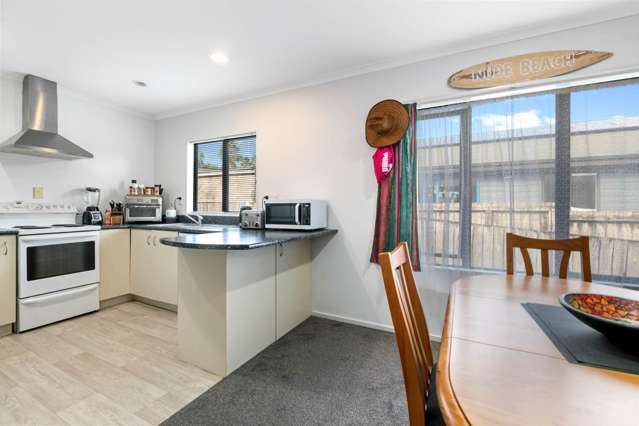 145 Brian Crescent Stanmore Bay_4