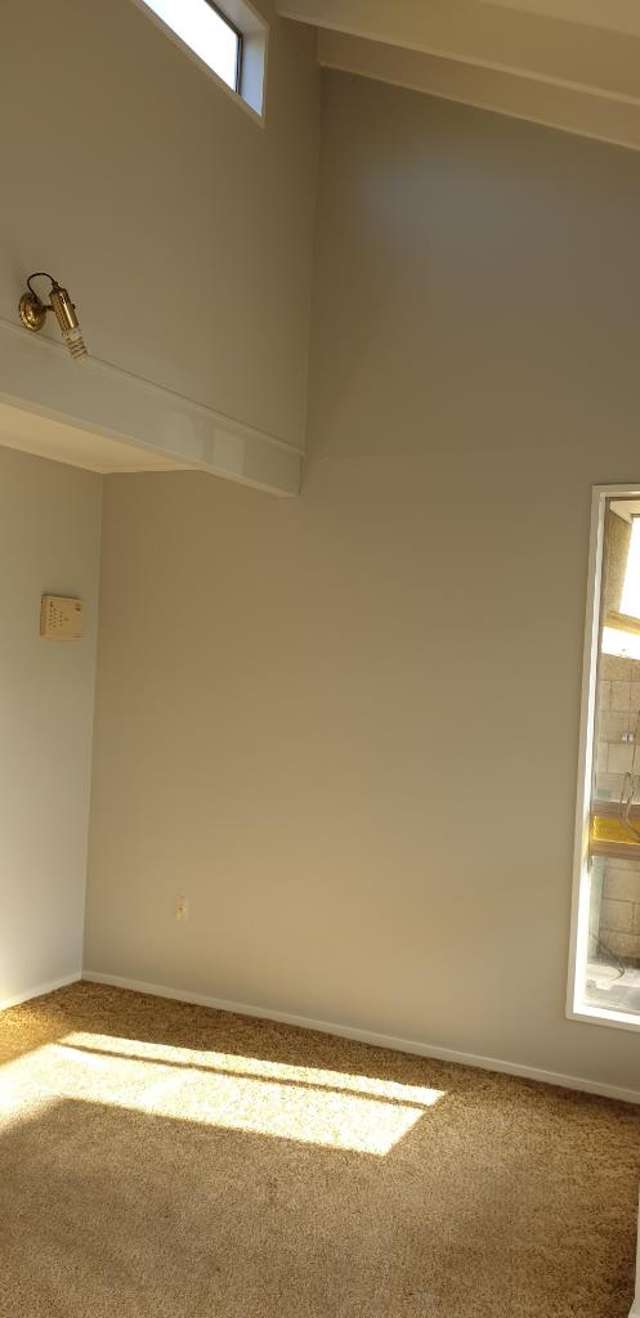 2/801 Hastings Street North 10490_3