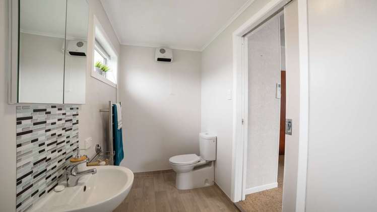 56 Herbert Road Te Hapara_12