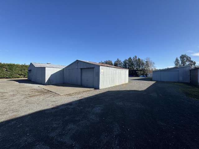 701 Murdoch Road East Akina_1