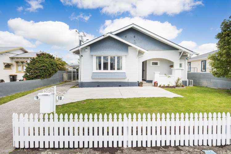 18 Burns Avenue Takaro_22