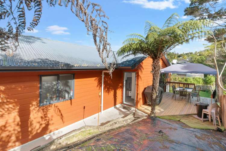 145 Brian Crescent Stanmore Bay_7