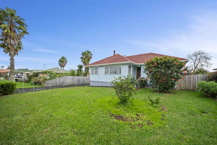 9 Manston Road Mangere_16