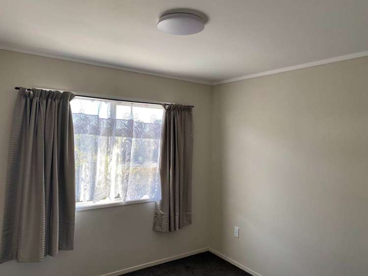 7 Volante Avenue Wattle Downs_13