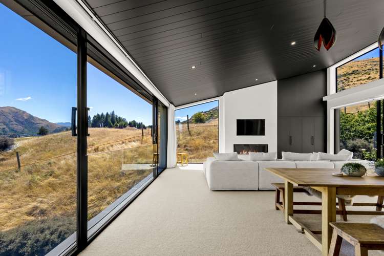 8 Spring Hill Road Kelvin Heights_10